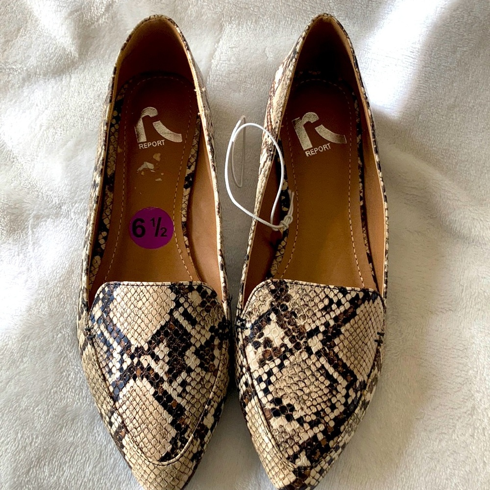 Snakeskin flats